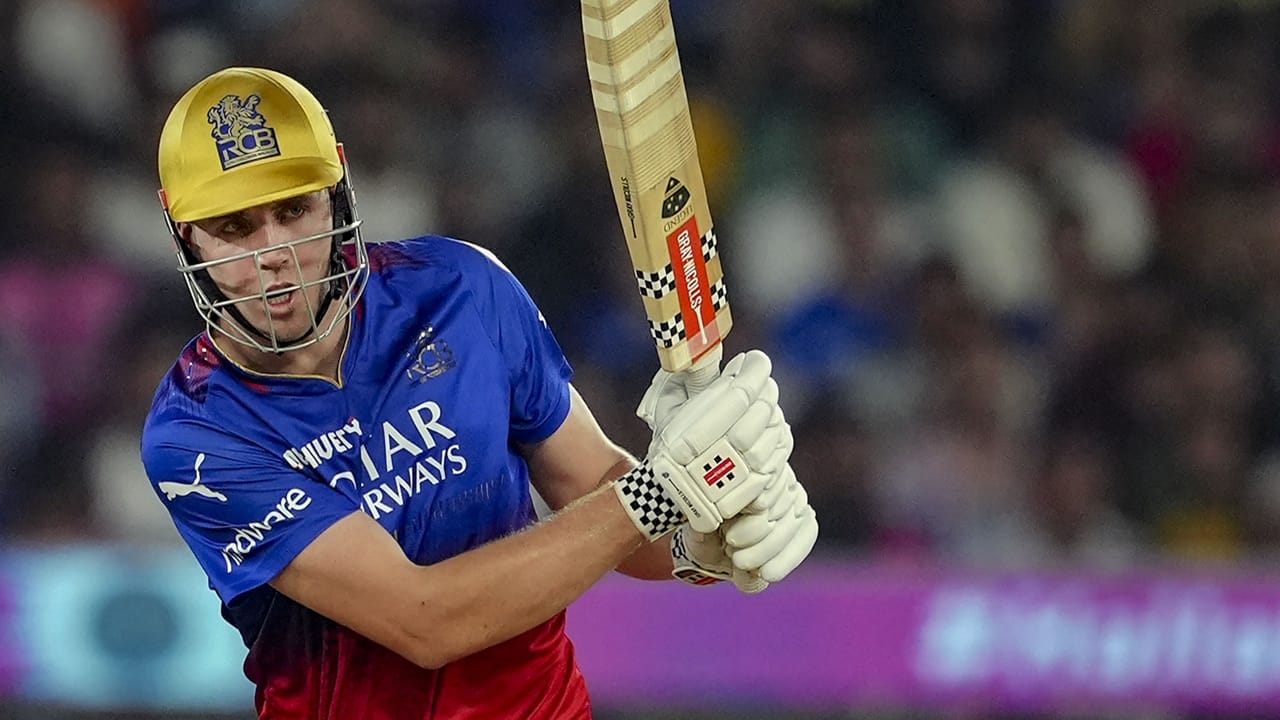 താന്‍ പന്തെറിയാന്‍ ഉണ്ടാകുമെന്നും ഗ്രീന്‍ വ്യക്തമാക്കി. ഐപിഎല്‍ താരലേലത്തില്‍ ഏറ്റവും കൂടുതല്‍ തുക ലഭിക്കുമെന്ന് പ്രതീക്ഷിക്കുന്ന താരമാണ് ഗ്രീന്‍. താരത്തിന്റെ ഓള്‍ റൗണ്ട് മികവാണ് ഡിമാന്‍ഡ് വര്‍ധിപ്പിക്കുന്നത് (Image Credits: PTI)