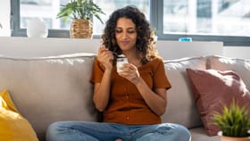 തൈര് കഴിക്കുമ്പോൾ ചേർക്കേണ്ടത് ഉപ്പോ പഞ്ചസാരയോ...; ഏതാണ് ഗുണകരം​