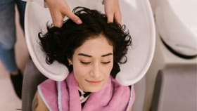 Dandruff Treatment: താരൻ പോകത്താതിന് കാരണം ഇതെല്ലാം; പരിഹാരവും ഇവിടുണ്ട്...