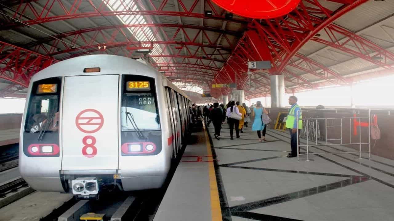 Delhi Metro: സ്‌കൂളിലും ഓഫീസിലും സെക്കന്‍ഡുകള്‍ക്കുള്ളില്‍ എത്താം; ഡല്‍ഹി മെട്രോ ഗോള്‍ഡന്‍ ലൈന്‍ വരുന്നു
