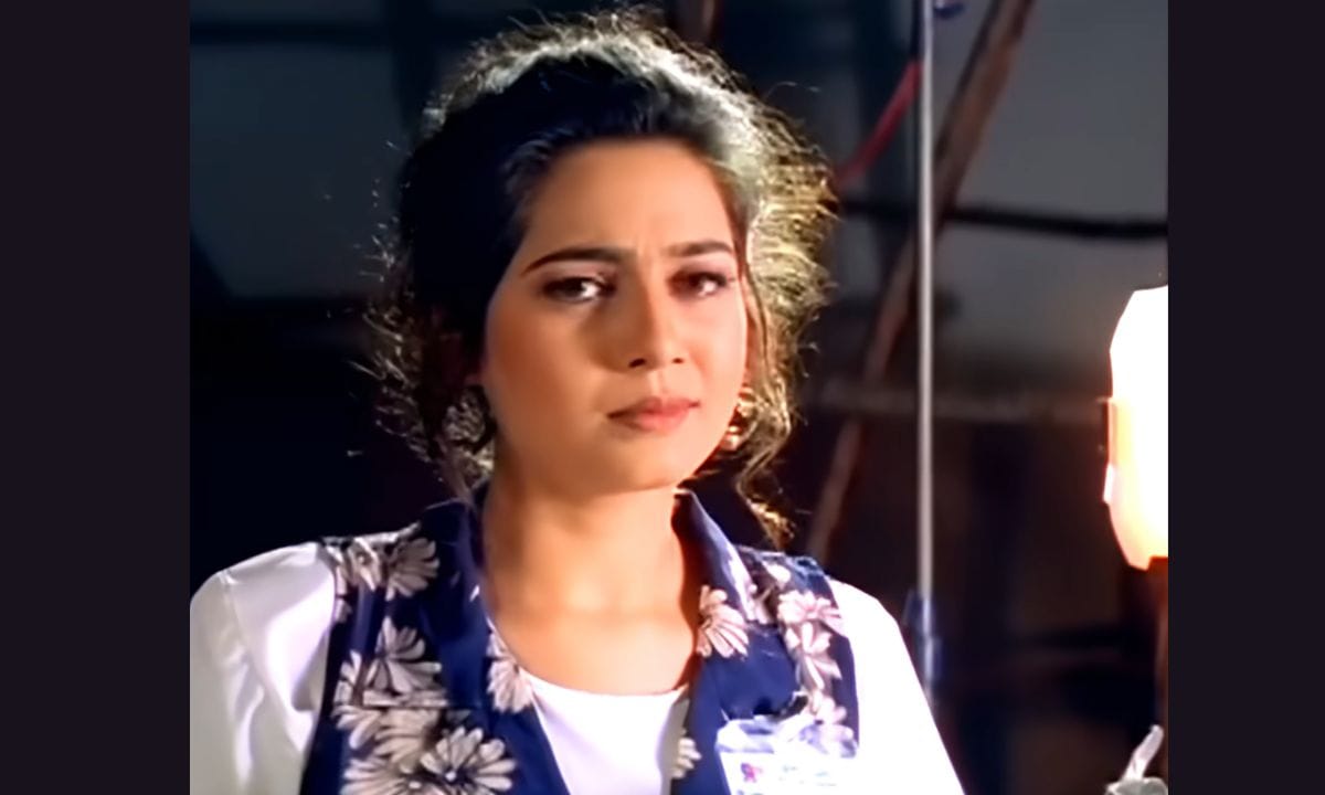 എന്നാൽ ഈ സിനിമ റിലീസ് ചെയ്തില്ല. കണ്ടേൻ സീതയായി എന്നായിരുന്നു സിനിമയുടെ പേര്. നടിയുടെ ഭാഗത്തിന് ഷൂട്ടിംഗ് ആരംഭിച്ച എങ്കിലും സംവിധായകനും അഭിനേതാക്കളും തമ്മിലുള്ള അഭിപ്രായവ്യത്യാസം കാരണം ഈ സിനിമ റിലീസ് ചെയ്തില്ല. (PHOTO: Youtube/Facebook)