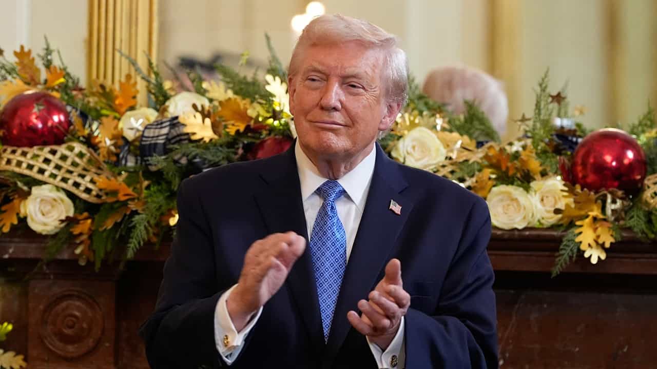 US Travel Ban: വാതിലുകള് കൊട്ടിയടച്ച് ട്രംപ്; ഈ രാജ്യങ്ങളില് നിന്നുള്ളവര് യുഎസിന്റെ പടി ചവിട്ടരുത് US Travel Ban: വാതിലുകള് കൊട്ടിയടച്ച് ട്രംപ്; ഈ രാജ്യങ്ങളില് നിന്നുള്ളവര് യുഎസിന്റെ പടി ചവിട്ടരുത്