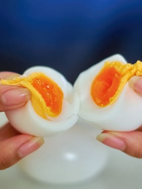 വ്യാജ മുട്ടകൾ എങ്ങനെ തിരിച്ചറിയാം?