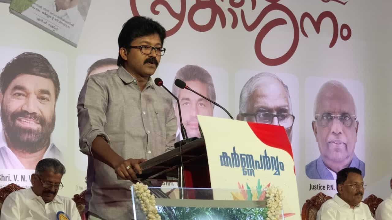 Eldhose Kunnappilly: ഭാര്യക്ക് നഗരസഭാ അധ്യക്ഷസ്ഥാനം നൽകിയില്ല; എൽദോസ് കുന്നപ്പള്ളിയുടെ എംഎൽഎ ഓഫീസിന് പൂട്ടിട്ട് കെട്ടിട ഉടമ