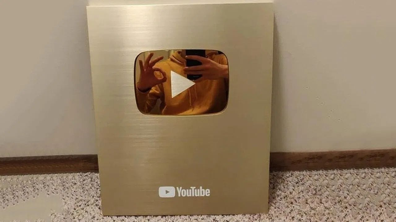 Golden Play Button: ഗോള്‍ഡന്‍ പ്ലേ ബട്ടണുള്ള യൂട്യൂബര്‍ക്ക് 1 വര്‍ഷം എത്ര രൂപ ലഭിക്കും?