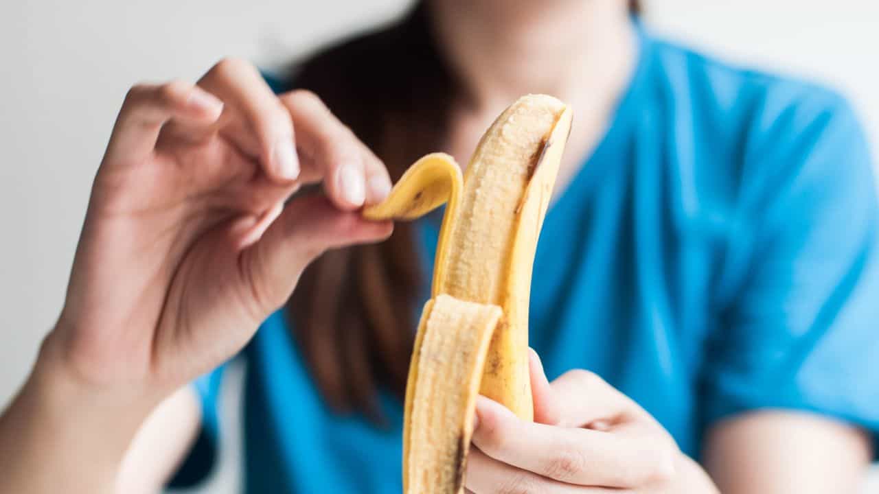 Health Tips: വാഴപ്പഴം ശരിക്കും എപ്പോൾ കഴിക്കുന്നതാണ് നല്ലത്? ഇതാ നിങ്ങളറിയേണ്ടതെല്ലാം Health Tips: വാഴപ്പഴം ശരിക്കും എപ്പോൾ കഴിക്കുന്നതാണ് നല്ലത്? ഇതാ നിങ്ങളറിയേണ്ടതെല്ലാം