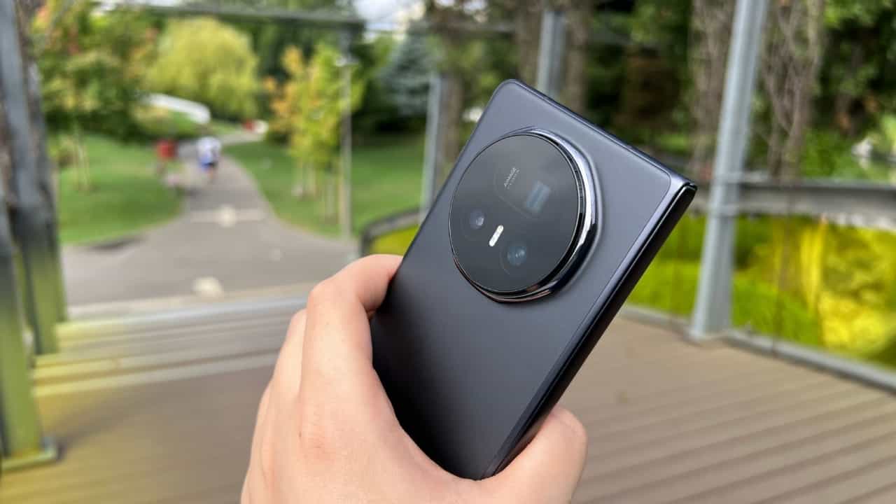 Honor Magic V6: പതുങ്ങിയിരുന്നത് കുതിയ്ക്കാൻ; 200 മെഗാപിക്സൽ ക്യാമറയുമായി ഹോണർ മാജിക് വി6 എത്തുന്നു