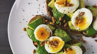 Tulsi Pujan Diwas 2025: വിളക്ക് കത്തിക്കുമ്പോൾ ഇക്കാര്യങ്ങൾ മനസ്സിൽ വെക്കുക! തുളസി പൂജാ ദിനത്തിലെ നിയമങ്ങൾ