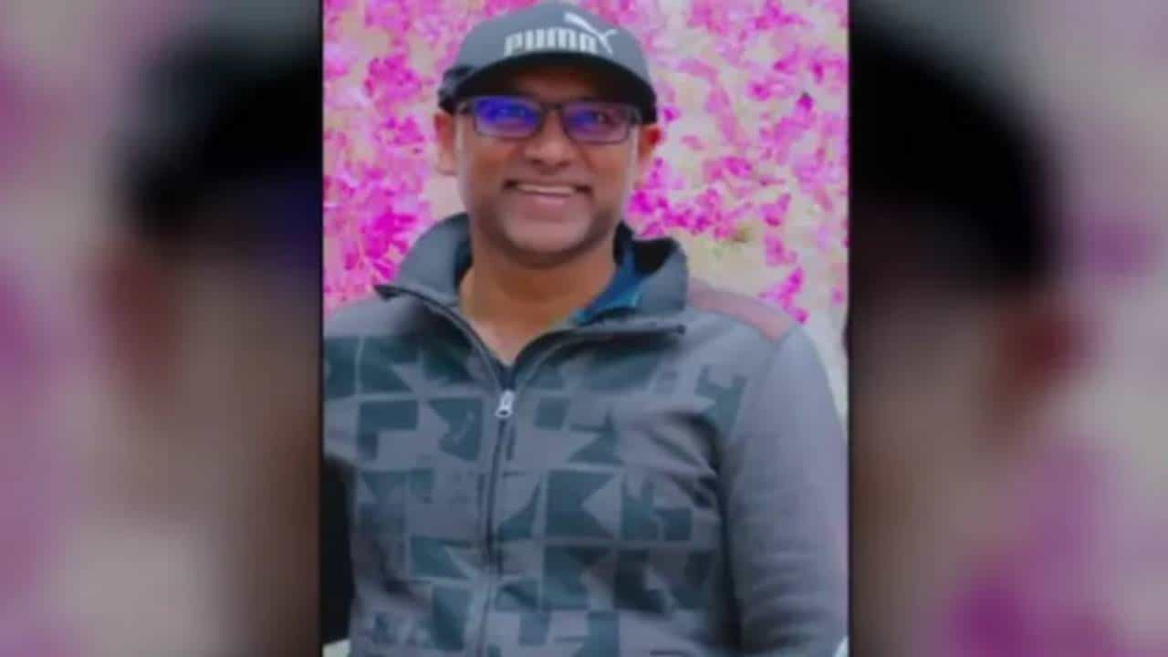 Indian Man Dies: അച്ഛാ, എനിക്ക് വേദന സഹിക്കാൻ കഴിയില്ല; ആശുപത്രിക്ക് മുന്നിൽ കാത്തിരിക്കേണ്ടിവന്നത് 8 മണിക്കൂർ; ഒടുവിൽ ഇന്ത്യൻ വംശജന് ദാരുണാന്ത്യം