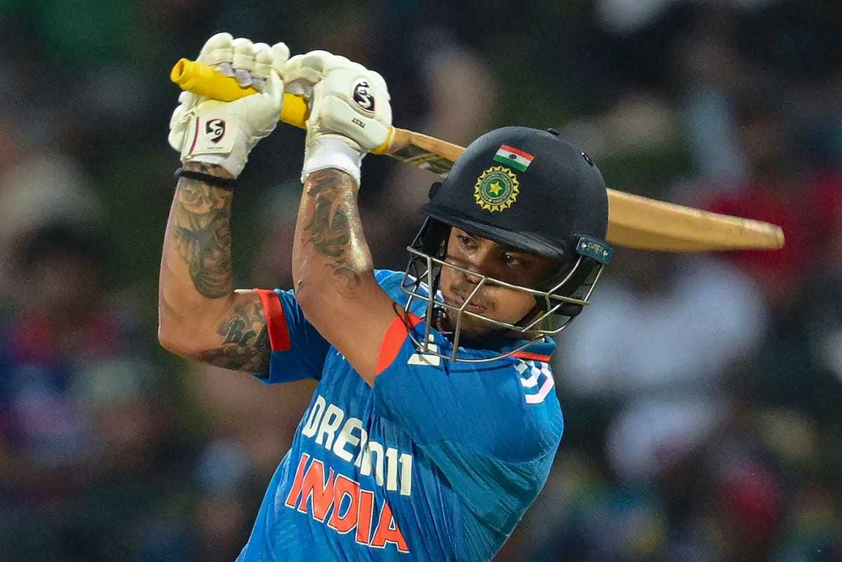 33 പന്തിൽ സെഞ്ചുറി തികച്ച കിഷൻ 39 പന്തിലാണ് 125 റൺസ് നേടിയത്. താരത്തിൻ്റെ തകർപ്പൻ ഇന്നിംഗ്സ് തുണയായപ്പോൾ ഝാർഖണ്ഡ് നിശ്ചിത 50 ഓവറിൽ 9 വിക്കറ്റ് നഷ്ടപ്പെടുത്തി 412 റൺസെന്ന വമ്പൻ സ്കോറും പടുത്തുയർത്തി. വിരാട് സിംഗ് (88) ആണ് അടുത്ത ടോപ്പ് സ്കോറർ.
