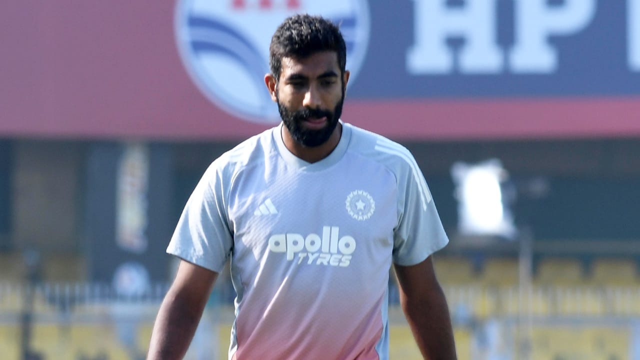 18.11 ആണ് ശരാശരി. ഏഴ് റണ്‍സിന് മൂന്ന് വിക്കറ്റ് വീഴ്ത്തിയതാണ് മികച്ച പ്രകടനം. 68 മത്സരങ്ങളില്‍ നിന്ന് ഇതുവരെ 105 വിക്കറ്റുകള്‍ അര്‍ഷ്ദീപ് സ്വന്തമാക്കിയിട്ടുണ്ട് (Image Credits: PTI)