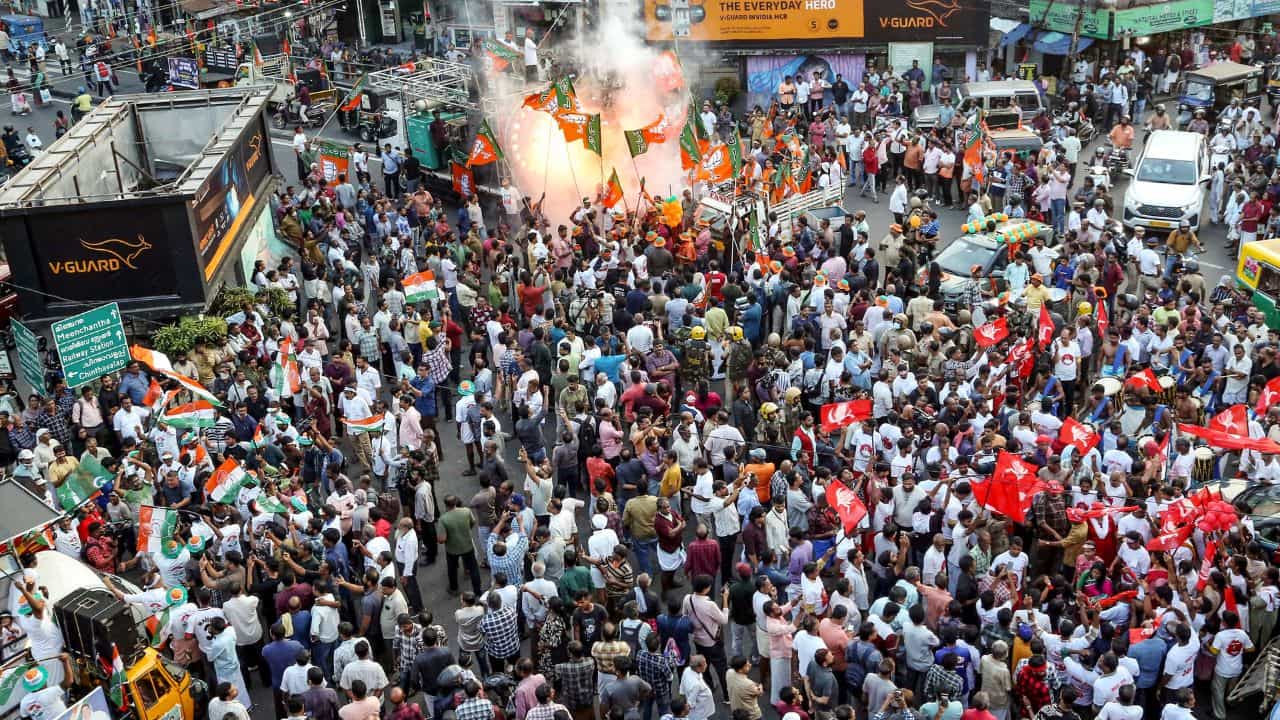 Kerala Local Body Election: വിധിയെഴുതാനൊരുങ്ങി വടക്കൻ കേരളം: ഏഴ് ജില്ലകളിൽ ഇന്ന് തിരഞ്ഞെടുപ്പ് ആവേശം