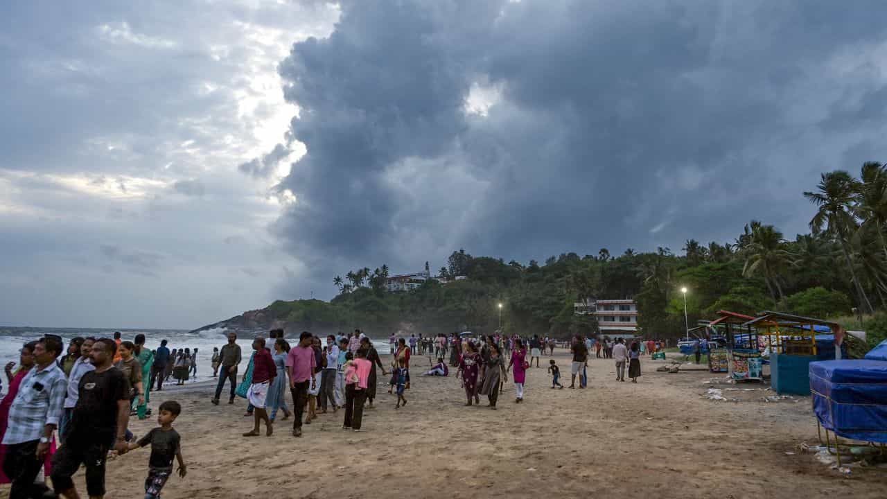 Kerala Rain Alert: തുലാവർഷം അവസാനിച്ചോ? ഇന്ന് മുന്നറിയിപ്പില്ല; മൂന്നിന് നാല് ജില്ലകളിൽ യെല്ലോ അലർട്ട്