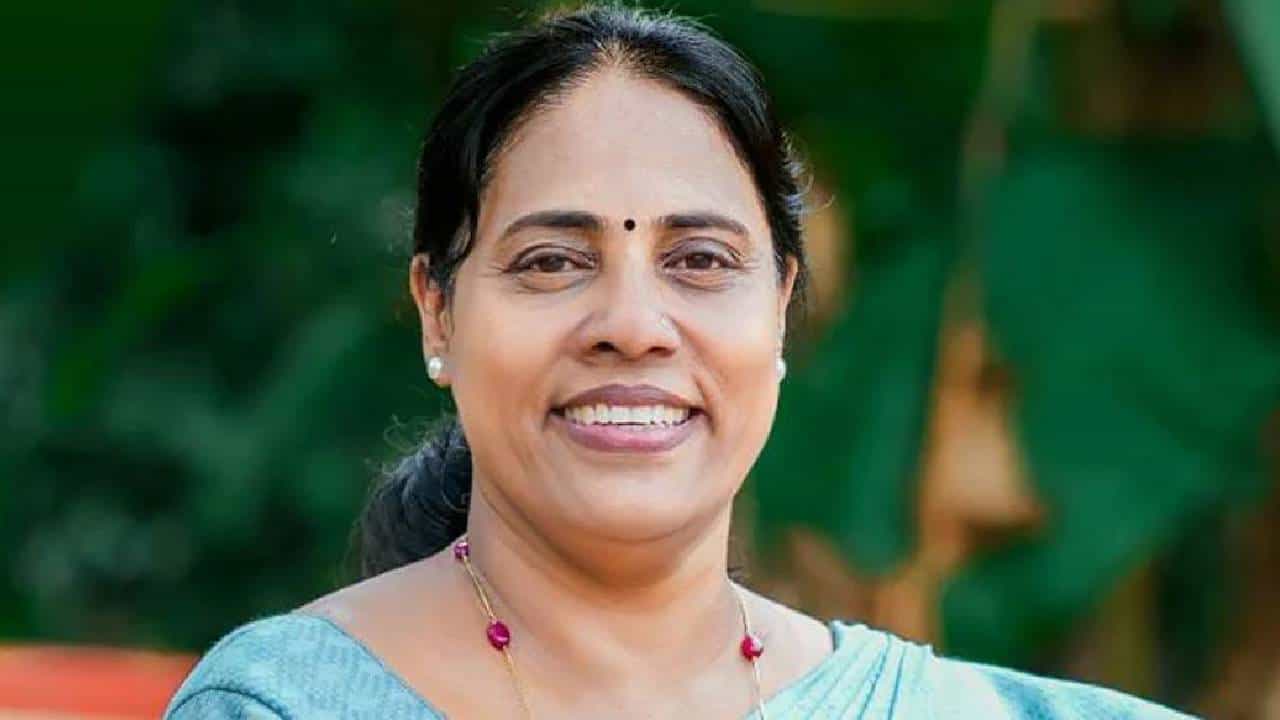 Lali James: അവരെ അച്ചടക്കം പഠിപ്പിക്കാൻ എനിക്കറിയാം, എല്ലാം തുറന്നു പറയും; കോൺഗ്രസിനെ വെട്ടിലാക്കി ലാലി ജെയിംസ്