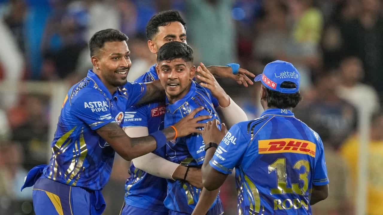 IPL 2026: രണ്ടേമുക്കാൽ കോടിയുമായെത്തി ആവശ്യമുള്ളവരെ റാഞ്ചിയ തന്ത്രം; മുംബൈ ഇന്ത്യൻസിൻ്റെ ഫൈനൽ ഇലവൻ ഇങ്ങനെ