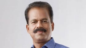 പോറ്റിക്കൊപ്പമുള്ള മുഖ്യമന്ത്രിയുടെ ഫോട്ടോ പ്രചരിപ്പിച്ചതിന് കേസ്