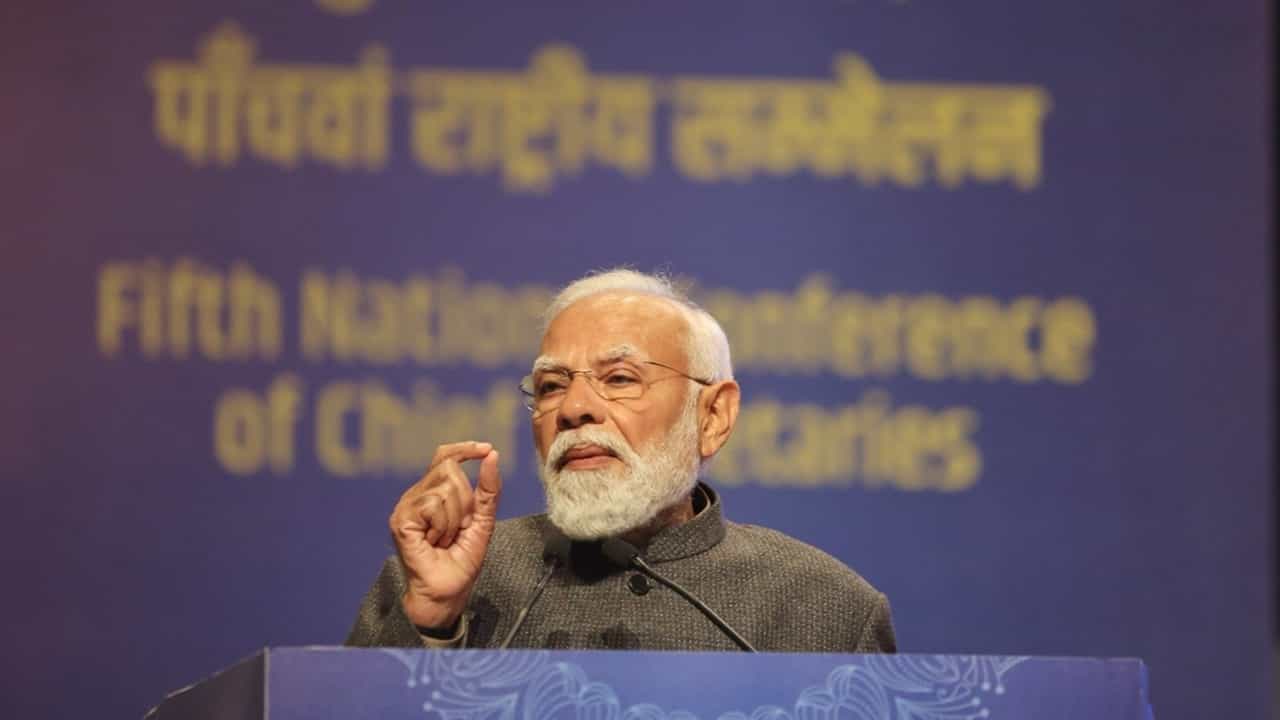 PM Modi: സേവനമേഖലയെ ശക്തിപ്പെടുത്താന്‍ സംസ്ഥാനങ്ങളോട് ആഹ്വാനം ചെയ്ത് മോദി, മുന്നിലുള്ളത് ആ വലിയ ലക്ഷ്യം