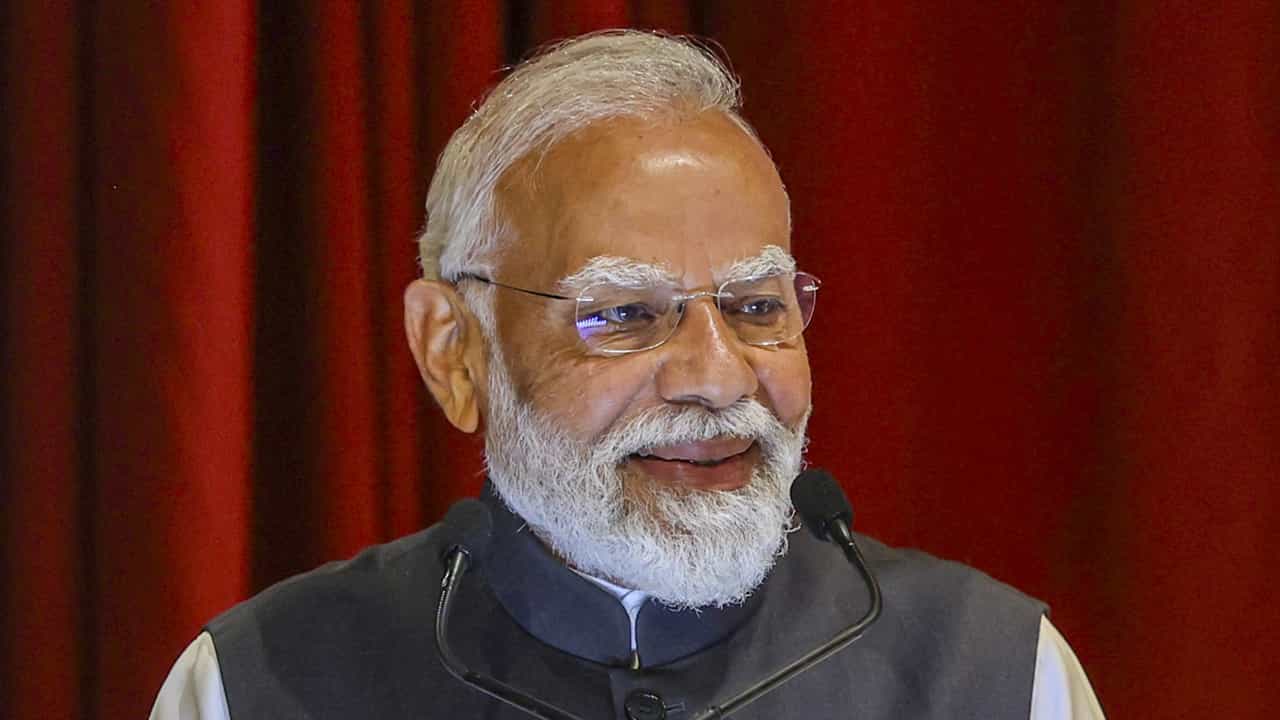 PM Modi: തോല്‍വി ഇപ്പോഴും ദഹിച്ചിട്ടില്ല, ചില ടിപ്‌സ് നല്‍കാം; പ്രതിപക്ഷത്തെ പരിഹസിച്ച് മോദി