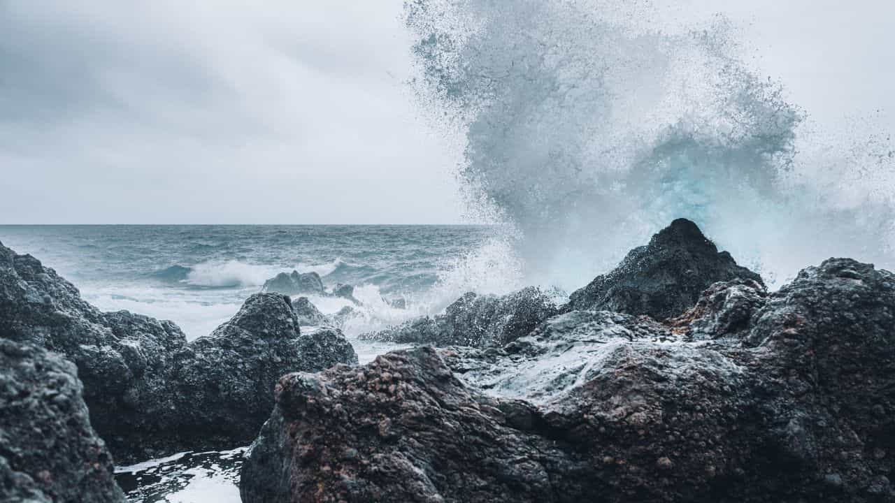 China Fuel: യുഎഇയും യുഎസും ഞെട്ടി; 24 രൂപയ്ക്ക് കടല്‍വെള്ളത്തില്‍ നിന്നും ഇന്ധനമുണ്ടാക്കി ചൈന