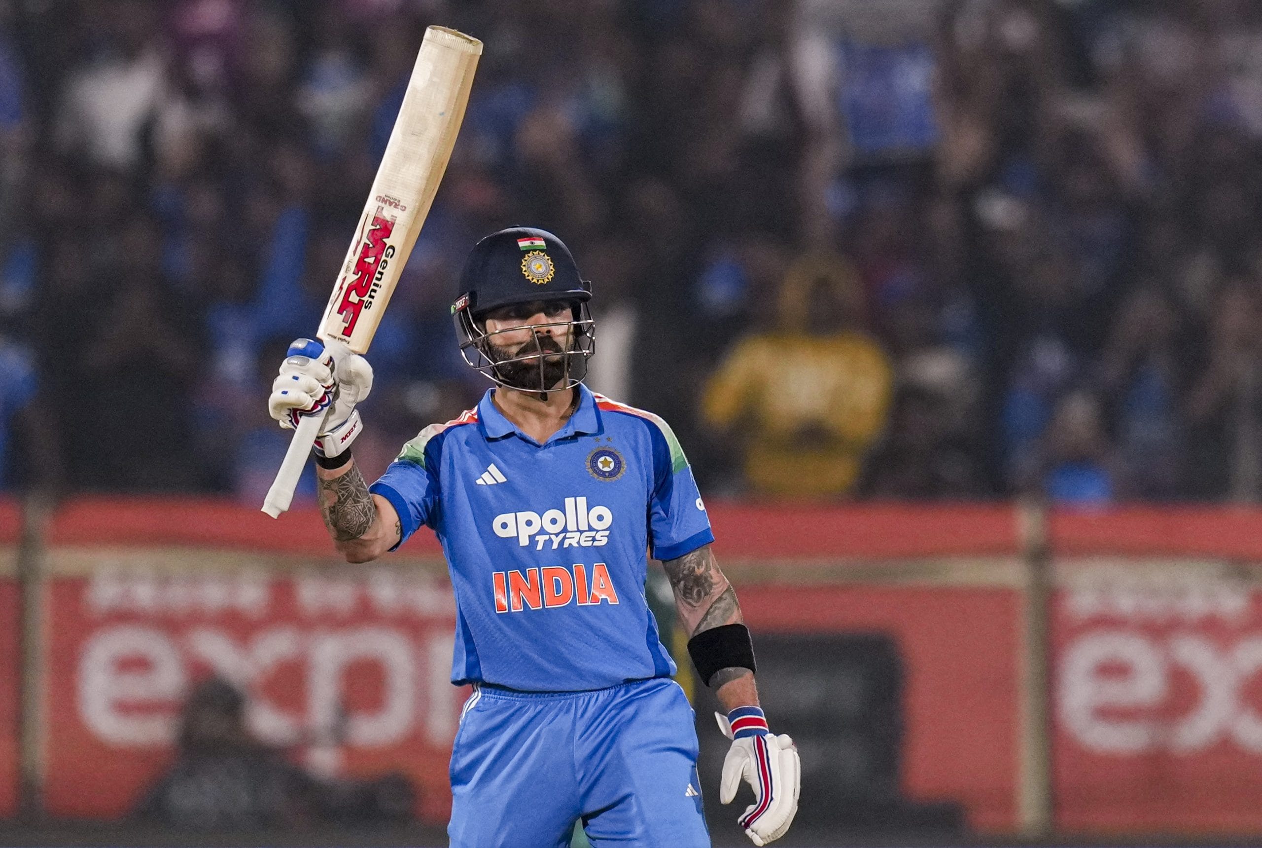 വിരാട് കോലി വിജയ് ഹസാരെ ട്രോഫിയ്ക്കുള്ള ഡൽഹി ടീമിൽ ഇടംപിടിച്ചിട്ടുണ്ട്. ഡൽഹിയ്ക്കായി ആദ്യ രണ്ട് മത്സരങ്ങളിൽ കളിക്കുമെന്ന് കോലി അറിയിച്ചെന്നാണ് റിപ്പോർട്ടുകൾ. രണ്ടിലധികം മത്സരങ്ങളിൽ കോലി കളിക്കുമോ എന്നതിൽ ഔദ്യോഗിക സ്ഥിരീകരണമില്ല. ഋഷഭ് പന്താണ് ക്യാപ്റ്റൻ.