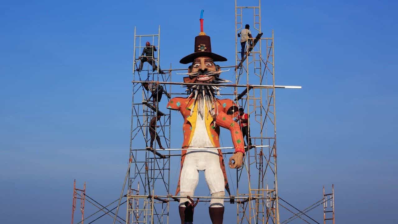 Happy New Year 2026: തലസ്ഥാനത്തും പാപ്പാഞ്ഞി കത്തും; കൊച്ചി വേണ്ട ന്യൂയറിന് കോവളം മതി Happy New Year 2026: തലസ്ഥാനത്തും പാപ്പാഞ്ഞി കത്തും; കൊച്ചി വേണ്ട ന്യൂയറിന് കോവളം മതി