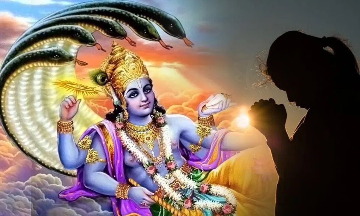 കുളിച്ചതിനു ശേഷം മാത്രമേ നിവേദ്യം തയ്യാറാക്കാൻ പാടുള്ളൂ. കൂടാതെ ദൈവത്തിന് ഭക്ഷണം സമർപ്പിക്കുമ്പോൾ വെള്ളി പിച്ചള അല്ലെങ്കിൽ കളിമൺ പാത്രങ്ങൾ ഉപയോഗിക്കുക. അദ്ദേഹത്തിന് ഭക്ഷണം സമർപ്പിക്കുമ്പോൾ ഓം നമോ ഭഗവതേ വാസുദേവായ എന്ന മന്ത്രം ജപിക്കുക.(PHOTO: TV9 NETWORK)