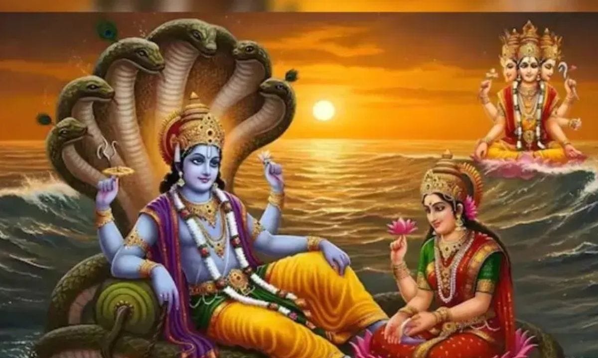 ഈ വർഷം ഏകാദശി വരുന്നത് ഡിസംബർ 30നാണ്. ഏകാദശി ദിനത്തിൽ ഭഗവാൻ വിഷ്ണുവിന് ആരാധിക്കുകയും അദ്ദേഹത്തിന് ഇഷ്ടമുള്ള കാര്യങ്ങൾ സമർപ്പിക്കുകയും ചെയ്യുന്നത് ജീവിതത്തിൽ മംഗളകരമായ കാര്യങ്ങൾക്ക് വഴിയൊരുക്കും. അതിനാൽ ഏകാദശി ദിനത്തിൽ ഭഗവാൻ വിഷ്ണുവിന് എന്തെല്ലാം വഴിപാടുകൾ അർപ്പിക്കണം എന്ന് നോക്കാം.(PHOTO: TV9 NETWORK)