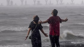 കനത്ത മഴയില്‍ നിന്ന് രക്ഷയില്ല; വെള്ളിയാഴ്ച വരെ ജാഗ്രത നിര്‍ദേശം