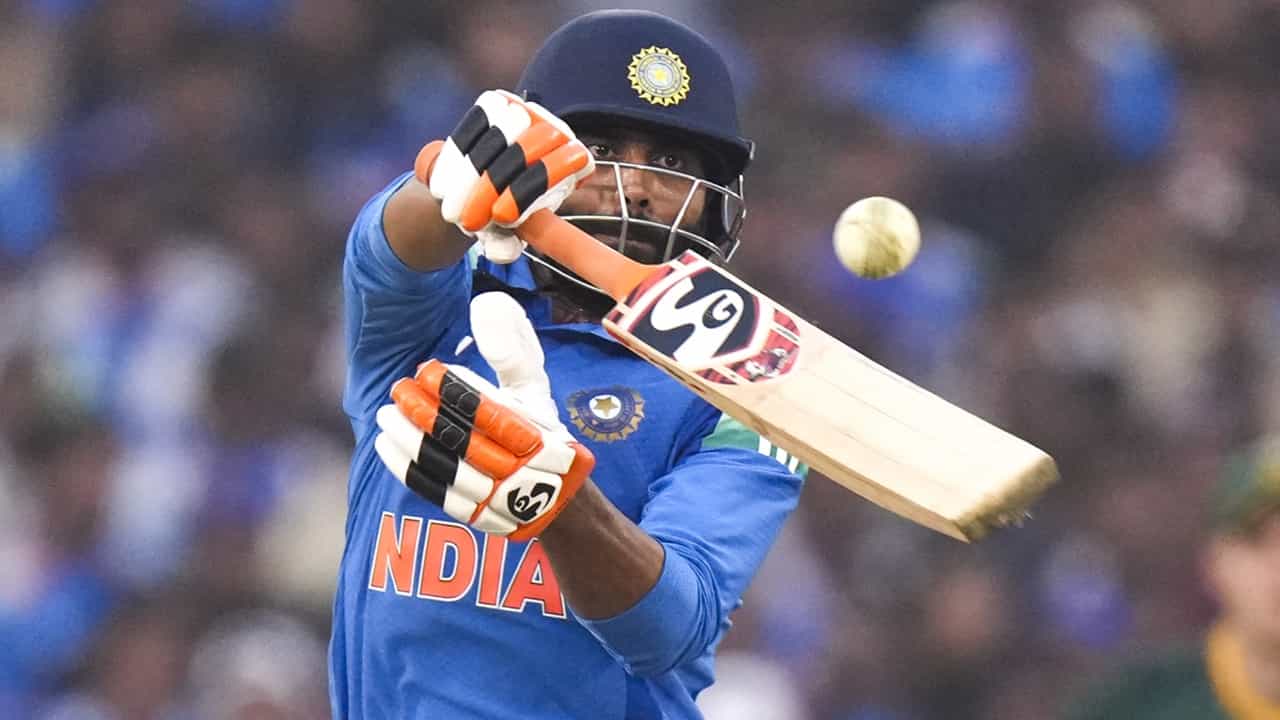 Ravindra Jadeja: രണ്ടാം ഏകദിനത്തില്‍ തോറ്റതിന് പിന്നില്‍ രവീന്ദ്ര ജഡേജയോ? തുറന്നടിച്ച് മുന്‍താരം