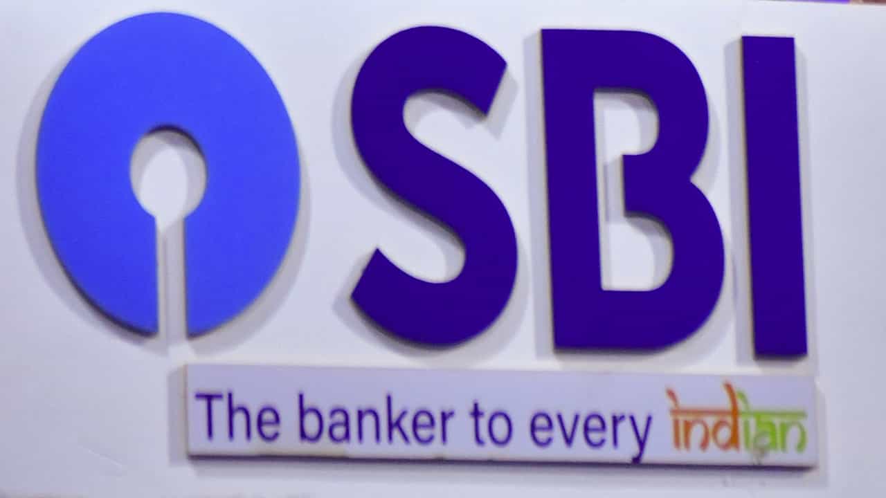 SBI Recruitment 2025: എസ്ബിഐ സ്‌പെഷ്യലിസ്റ്റ് കേഡര്‍ തസ്തികയിലേക്ക് ഇനിയും അപേക്ഷിക്കാം; സമയപരിധി നീട്ടി