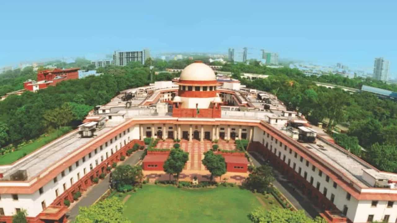 SIR: ‘ബിഎൽഒമാരുടെ മരണം ജോലിഭാരം കൊണ്ടല്ല, കേരളത്തിലെ എസ്ഐആർ നിർത്തില്ല’; കേന്ദ്ര തിരഞ്ഞെടുപ്പ് കമ്മിഷൻ SIR: ‘ബിഎൽഒമാരുടെ മരണം ജോലിഭാരം കൊണ്ടല്ല, കേരളത്തിലെ എസ്ഐആർ നിർത്തില്ല’; കേന്ദ്ര തിരഞ്ഞെടുപ്പ് കമ്മിഷൻ