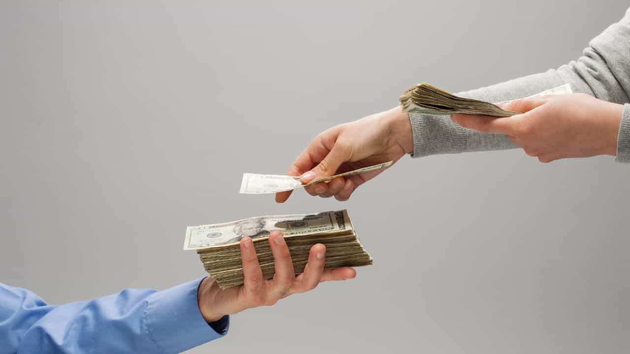 Salary and PF Change: അലവന്‍സെല്ലാം പോകും, 15,000 ത്തിന് താഴെ ബേസിക് പേ ഉള്ളവര്‍ക്ക് നഷ്ടമാകുന്നത് ഇത്രയും തുക