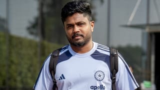 Sanju Samson: വൈസ് ക്യാപ്റ്റനാണെന്നൊന്നും നോക്കേണ്ട, ഗില്ലിനെ ഒഴിവാക്കി സഞ്ജുവിനെ കളിപ്പിക്കൂ ! ടീം മാനേജ്‌മെന്റിനോട് മുന്‍താരം