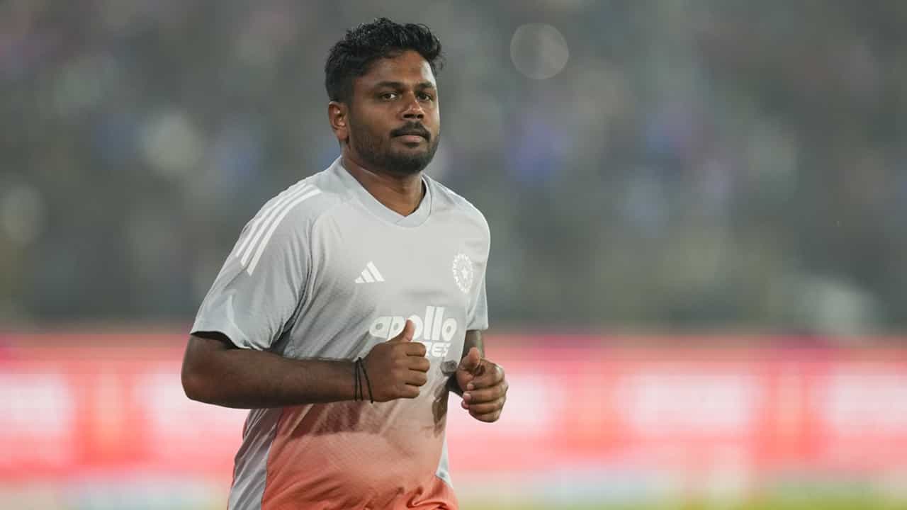 Sanju Samson: ആദ്യം സ്‌ക്വാഡില്‍, ഇപ്പോള്‍ കാണാനേയില്ല; സഞ്ജുവിന് എന്തു പറ്റി?
