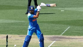 Shreyas Iyer: ബാറ്റിംഗ് പരിശീലനം പുനരാരംഭിച്ച് ശ്രേയസ് അയ്യർ; ന്യൂസീലൻഡ് ഏകദിനത്തിൽ കളിച്ചേക്കുമെന്ന് സൂചന