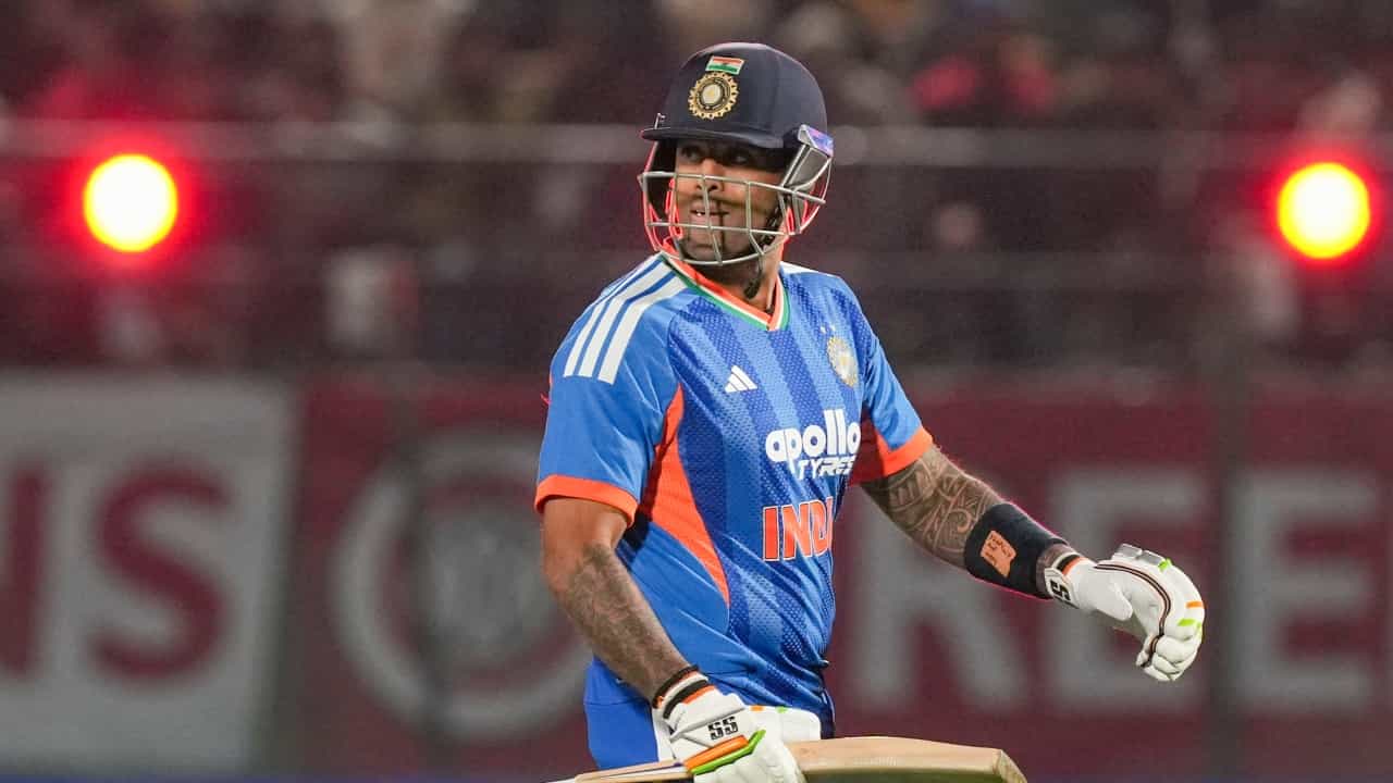 T20 Ranking: ടി20 റാങ്കിംഗിൽ സൂര്യകുമാർ യാദവ് 10ആം സ്ഥാനത്തേക്ക് വീണു; ഒന്നാം സ്ഥാനം നിലനിർത്തി അഭിഷേക് ശർമ്മ