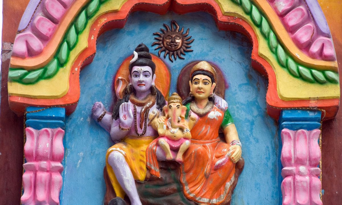 
ഇത്തവണത്തെ തിരുവാതിര വ്രതം വരുന്നത് പുതുവർഷത്തിൽ മൂന്നാം ദിവത്തിലാണ്. അതായത് ജനുവരി മൂന്ന് ശനിയാഴ്ച്ച. ജനുവരി രണ്ടാം തീയ്യതിയും വളരെ പ്രാധാന്യമുള്ള ദിനമാണ്. (PHOTO: GETTY IMAGES/FACEBOOK)