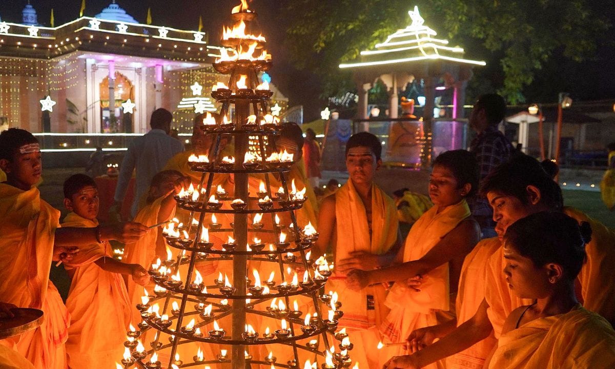 ഏതെങ്കിലും കാര്യങ്ങളാൽ മുടങ്ങിക്കിടങ്ങുന്ന സമ്പാദ്യം നിങ്ങളുടെ കൈകളിലേക്ക് എത്തും. അപ്രതീക്ഷിതമായ ധനനേട്ടം ഉണ്ടാകും. രോഗത്തിൽ നിന്നും ശമനം. തൊഴിൽ സംബന്ധമായി നേരിടുന്ന പ്രശ്നങ്ങൾ മാറിക്കിട്ടും. (PHOTO: PTI)