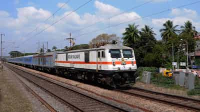 Bengaluru Double Decker Train: ബെംഗളൂരു ഡബിള്‍ ഡെക്കര്‍ ട്രെയിനുകളുടെ റൂട്ട് മാറ്റി; സര്‍വീസ് ഇനി ഈ വഴി