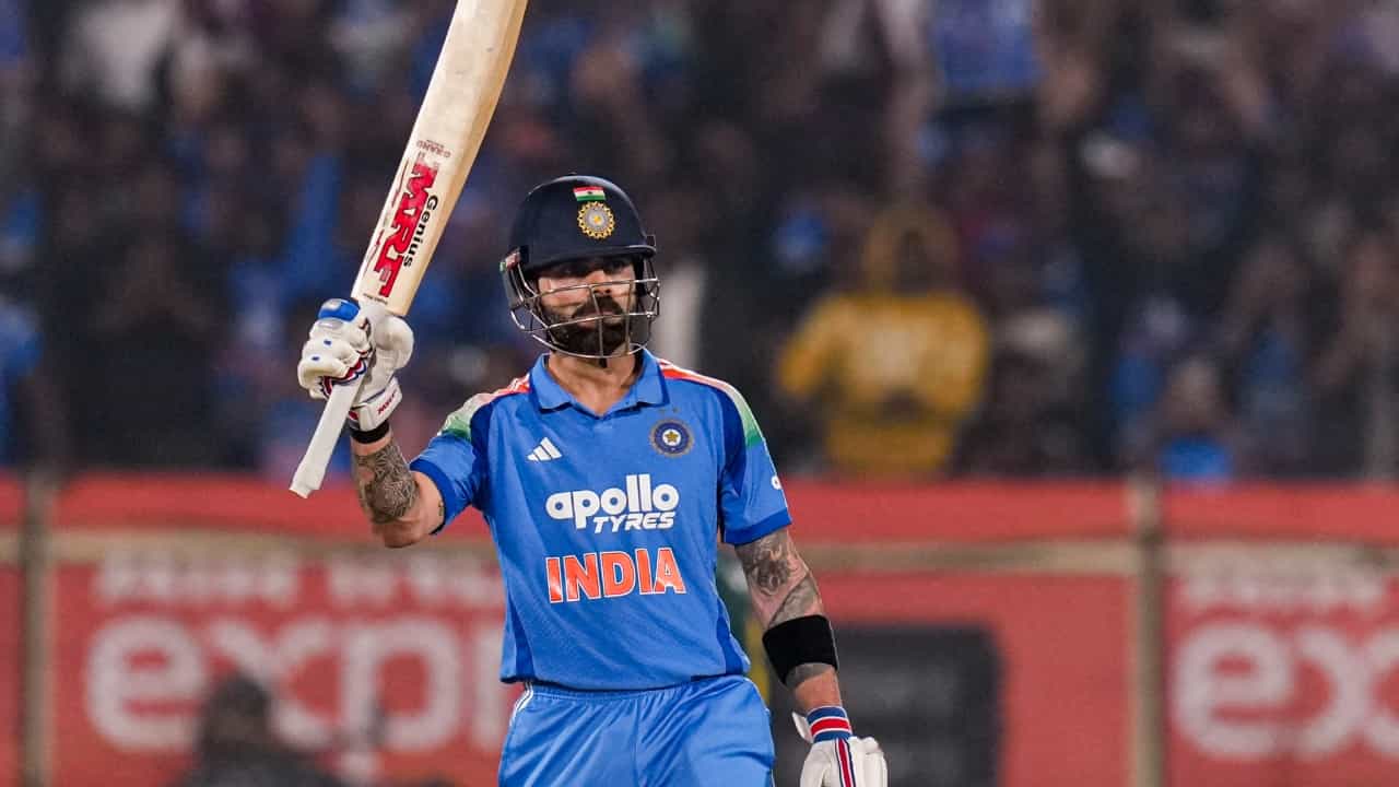 Virat Kohli: ചിന്നസ്വാമിയിലേക്ക് ആഭ്യന്തര മത്സരം കളിക്കാൻ കോലി എത്തുന്നു; സ്റ്റേഡിയത്തിൻ്റെ വിലക്ക് നീക്കി Virat Kohli: ചിന്നസ്വാമിയിലേക്ക് ആഭ്യന്തര മത്സരം കളിക്കാൻ കോലി എത്തുന്നു; സ്റ്റേഡിയത്തിൻ്റെ വിലക്ക് നീക്കി