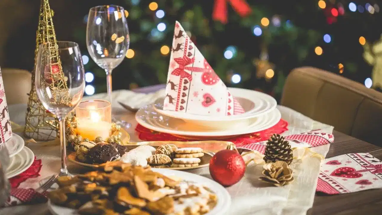 Kerala Special recipe for Christmas: കൊതിപിടിച്ച് പാതിരാക്കുറുബാന കഴിഞ്ഞോടി വരുമ്പോൾ കഴിക്കാം ഈ സ്പെഷ്യൽ വിഭവങ്ങൾ