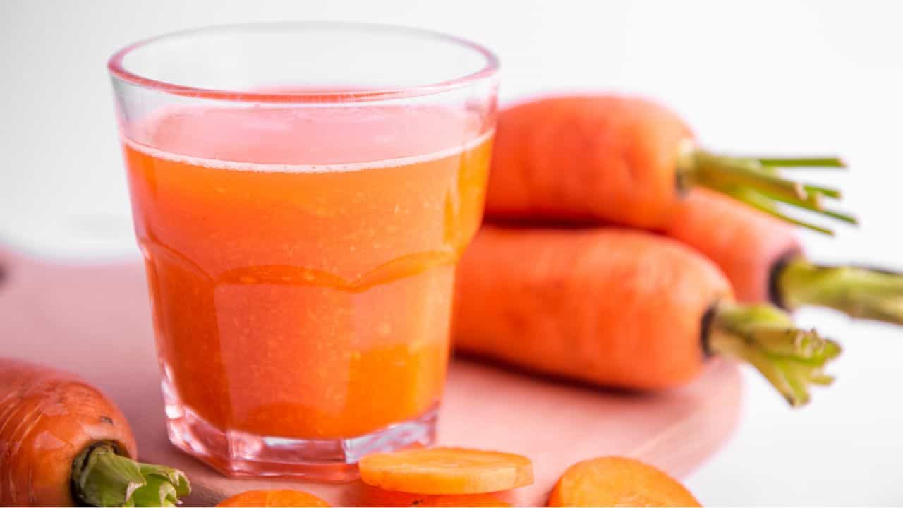 Carrot Juice Benefits: ഒരു ​ഗ്ലാസ് കാരറ്റ് ജ്യൂസ് നിങ്ങളുടെ ശരീരത്തെ മാറ്റിമറിക്കും... ഈ ​ഗുണങ്ങൾ അറിയാമോ?
