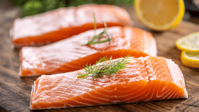 മീനിനൊപ്പം അബദ്ധത്തിൽപോലും ഇത് കഴിക്കല്ല, ജീവനെടുക്കും!