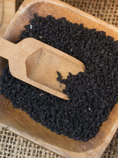 ചീത്ത കൊളസ്ട്രോൾ കുറയ്ക്കാൻ കരിഞ്ചീരകം തന്നെ ബെസ്റ്റ്