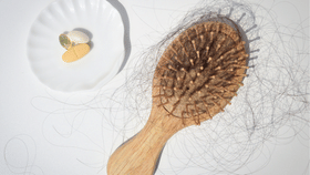 മുടിക്കൊഴിച്ചിൽ മാറ്റാൻ ഒന്നല്ല അഞ്ച് വഴികൾ വേറെ...