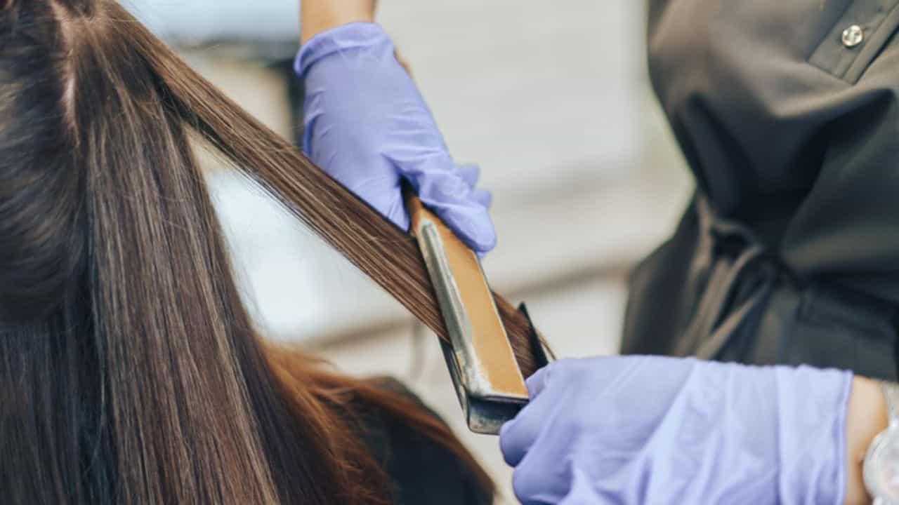 Haricare Routine: പതിവായി ഹെയർസ്റ്റൈൽ ചെയ്യുന്നവരാണോ... സൂക്ഷിക്കണം; നിങ്ങളുടെ മുടി അപകടത്തിൽ