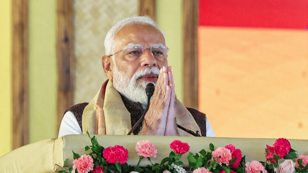 PM Narendra Modi: ആക്രമണങ്ങളിൽ മൗനം, പ്രധാനമന്ത്രി ഇന്ന് ഡൽഹിയിലെ ക്രൈസ്തവ ദേവാലയം സന്ദർശിക്കും PM Narendra Modi: ആക്രമണങ്ങളിൽ മൗനം, പ്രധാനമന്ത്രി ഇന്ന് ഡൽഹിയിലെ ക്രൈസ്തവ ദേവാലയം സന്ദർശിക്കും