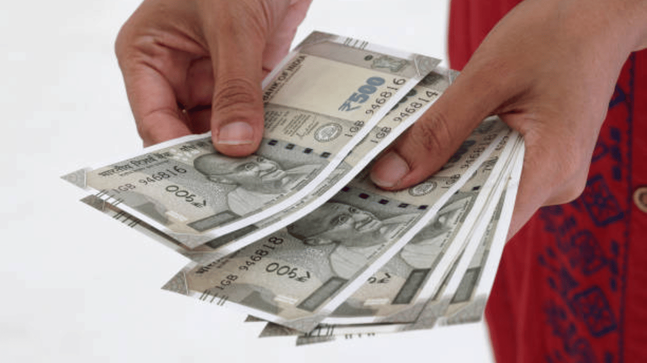 8th Pay Commission: എട്ടാം ശമ്പള കമ്മീഷൻ ജനുവരി ഒന്ന് മുതൽ? കിട്ടുന്നത് ലക്ഷങ്ങൾ, ഏറ്റവും കൂടുതൽ ഇവർക്ക്...