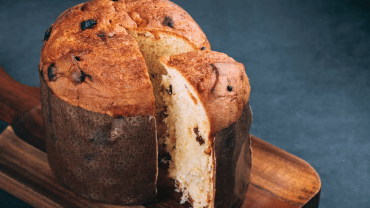 ഡ്രൈ മിക്സ്, ഗോതമ്പ് മാവ്: 200 ഗ്രാം, ബദാം മീൽ: ½ കപ്പ്, ബ്രൗൺ ഷുഗർ: 1 കപ്പ്, ബേക്കിംഗ് പൗഡർ: ½ ടീസ്പൂൺ, ബേക്കിംഗ് സോഡ: ¼ ടീസ്പൂൺ, കറുവപ്പട്ട പൊടി: 1 ടീസ്പൂൺ, ഉണങ്ങിയ ഇഞ്ചി പൊടി: 1 ടീസ്പൂൺ, നട്‌സ്, അരിഞ്ഞ ബദാം: ½ കപ്പ്, വാൽനട്ട്: ½ കപ്പ് എന്നിവയാണ് ആവശ്യമുള്ള ചേരുവകൾ. (Image Credit: Getty Images)
