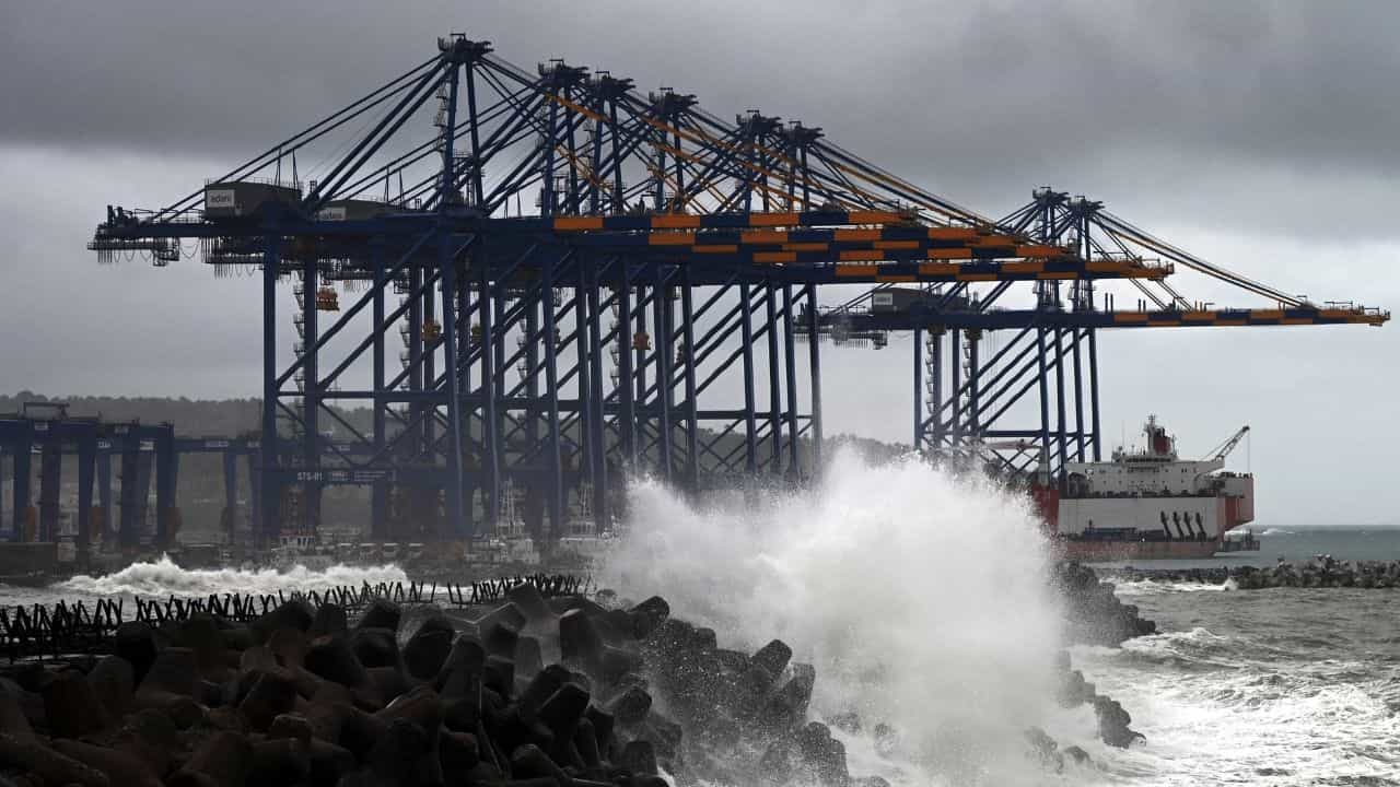 Kerala Rain Alert: മഴ പൂർണമായും ശമിച്ചോ? സംസ്ഥാനത്തെ ഇന്നത്തെ കാലാവസ്ഥ മുന്നറിയിപ്പ് ഇങ്ങനെ Kerala Rain Alert: മഴ പൂർണമായും ശമിച്ചോ? സംസ്ഥാനത്തെ ഇന്നത്തെ കാലാവസ്ഥ മുന്നറിയിപ്പ് ഇങ്ങനെ